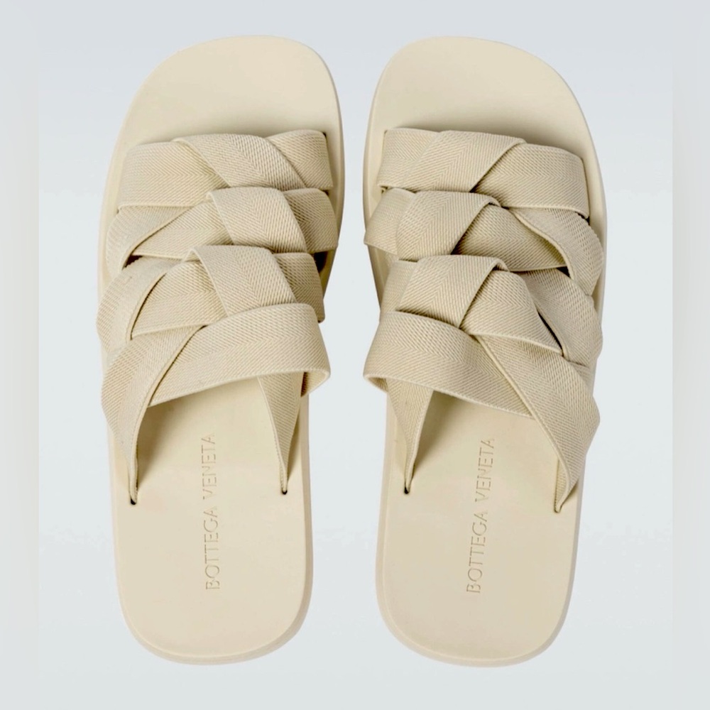 BOTTEGA VENETTA Men’s Sandals SIZE 42